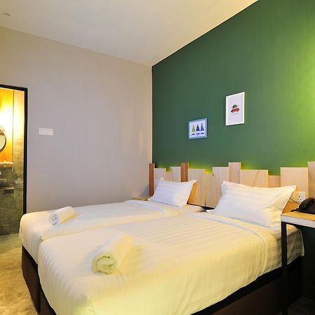 Finess Basic Hotel Malacca Exterior photo