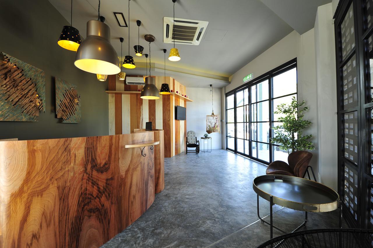 Finess Basic Hotel Malacca Exterior photo
